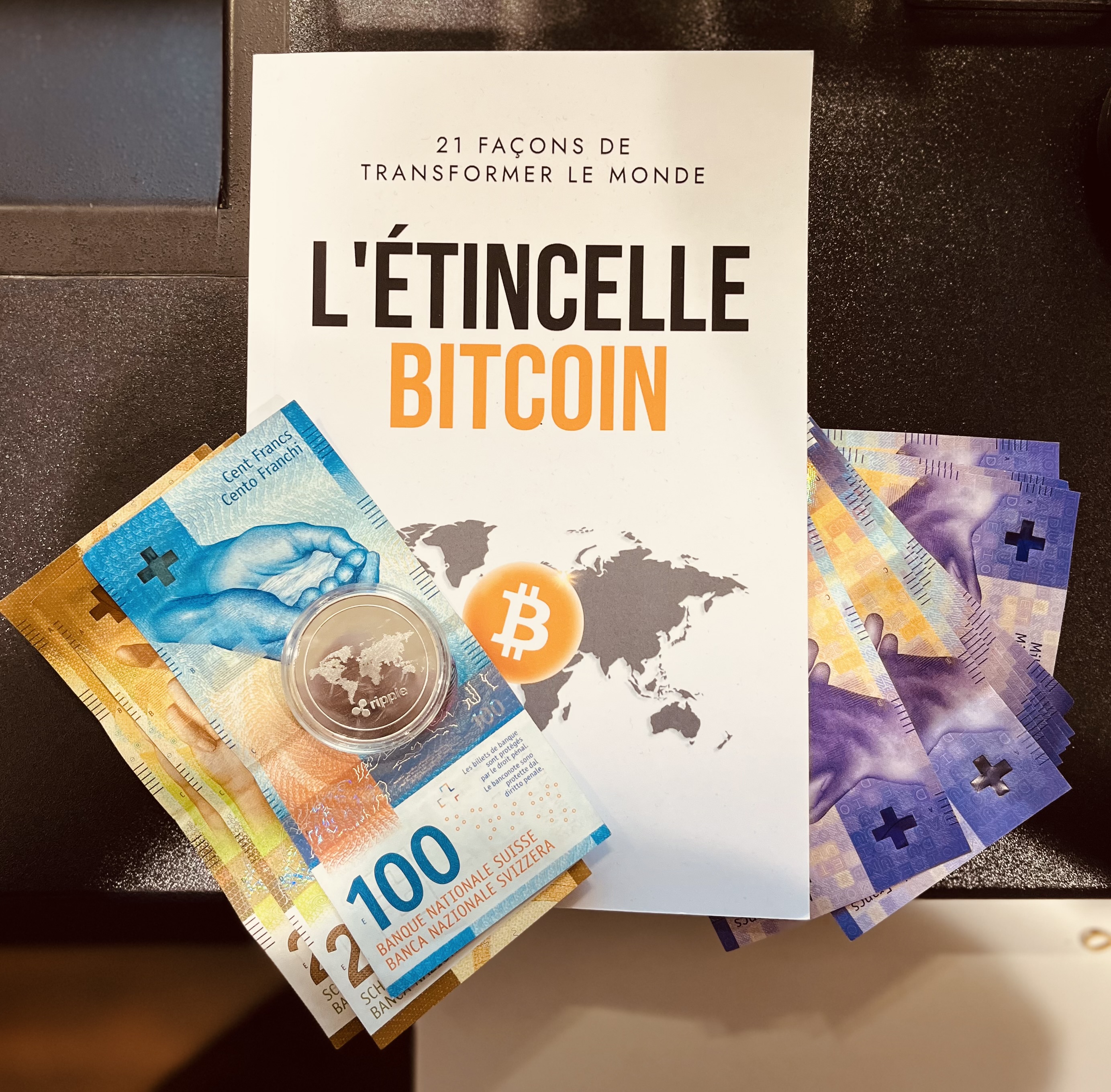 Cryptocurrencies and hardware wallet
